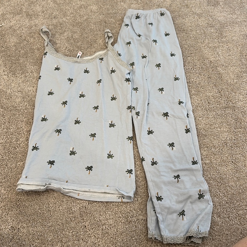 ESME palm tree PJS